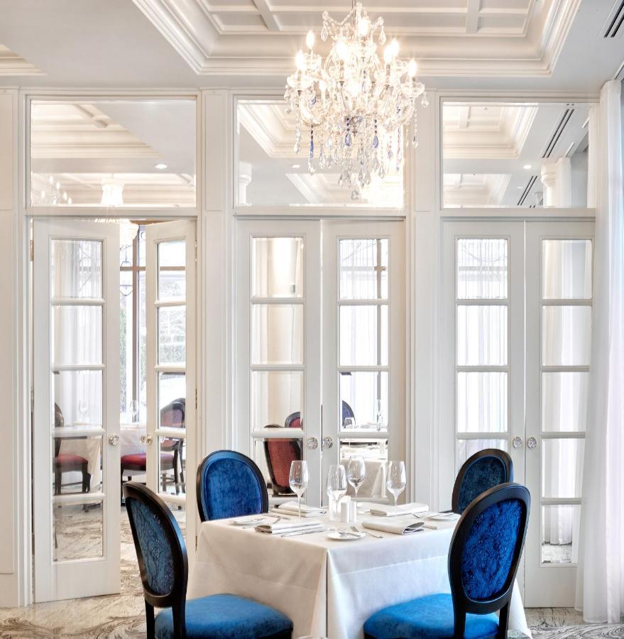 Chateau Vaudreuil Exteriér fotografie Restaurant